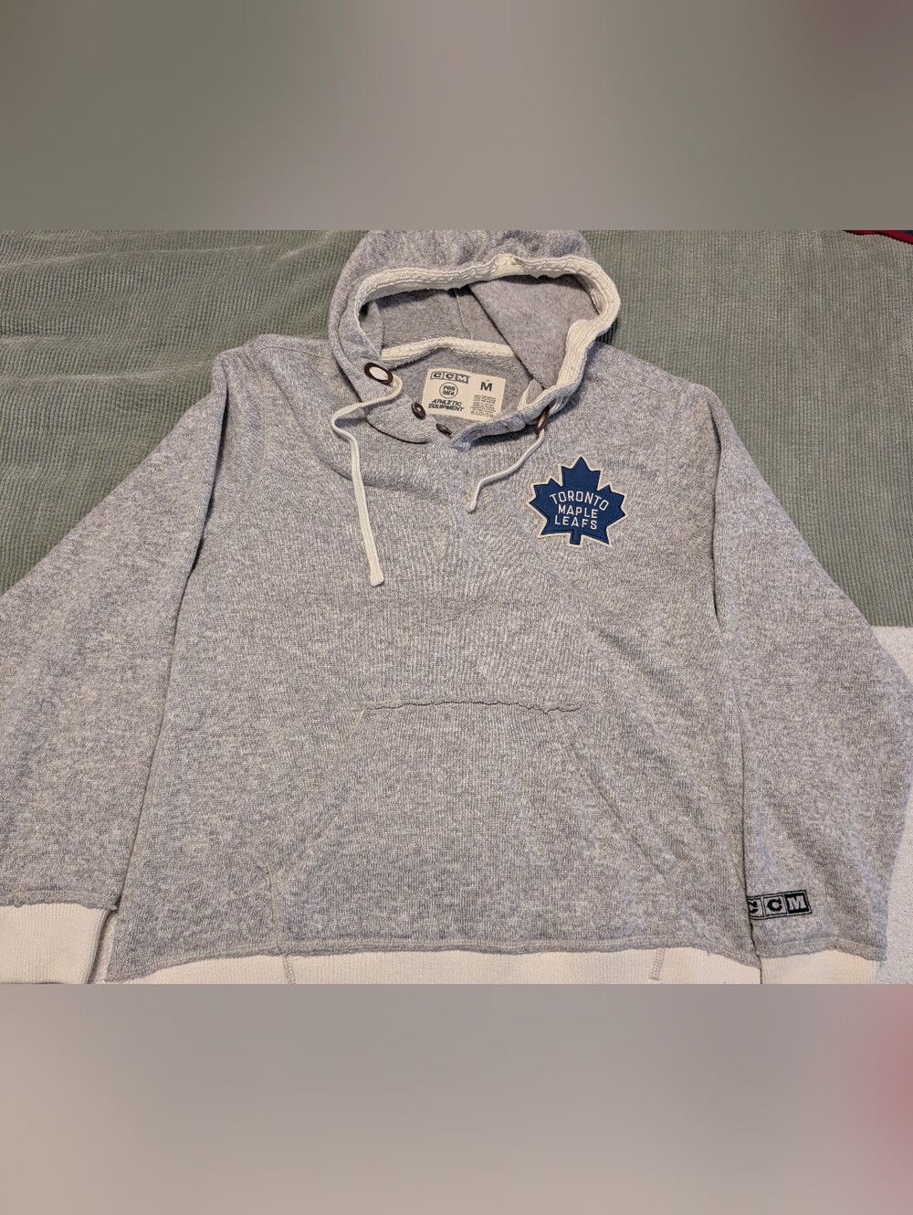 Toronto Maple Leafs CCM Reebok Vintage Henley style hoodie Medium